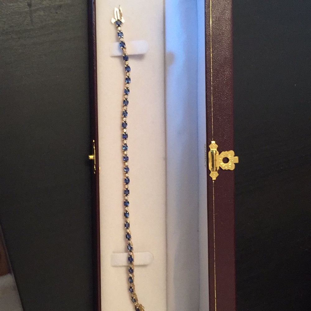Sapphire and diamond tennis bracelet